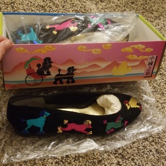 Designer Shoe - Picture 2 of 7